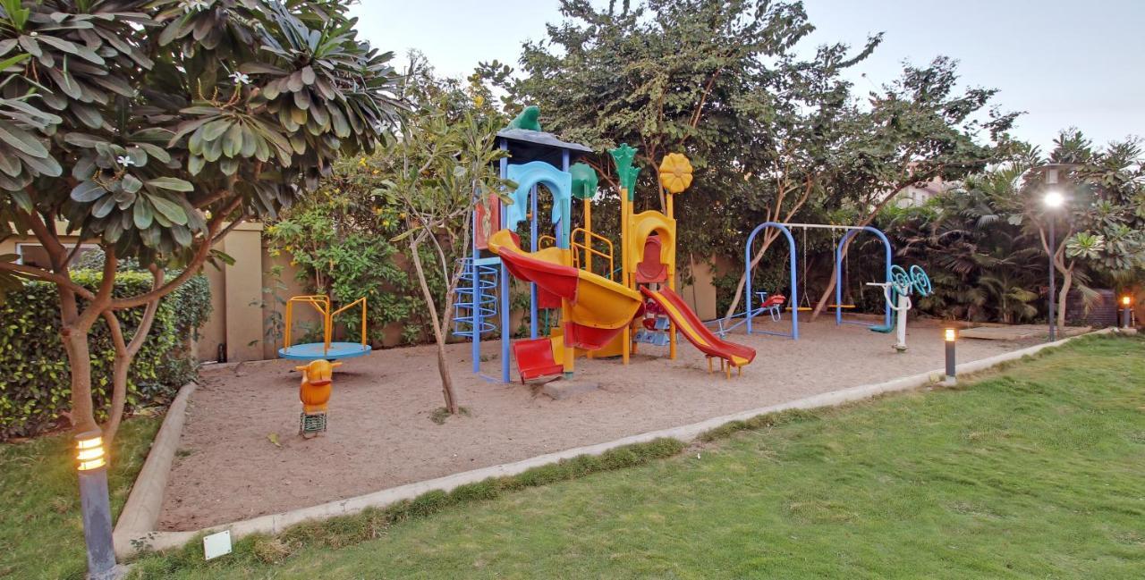 Temple Tree Hotel Shirdi Bagian luar foto